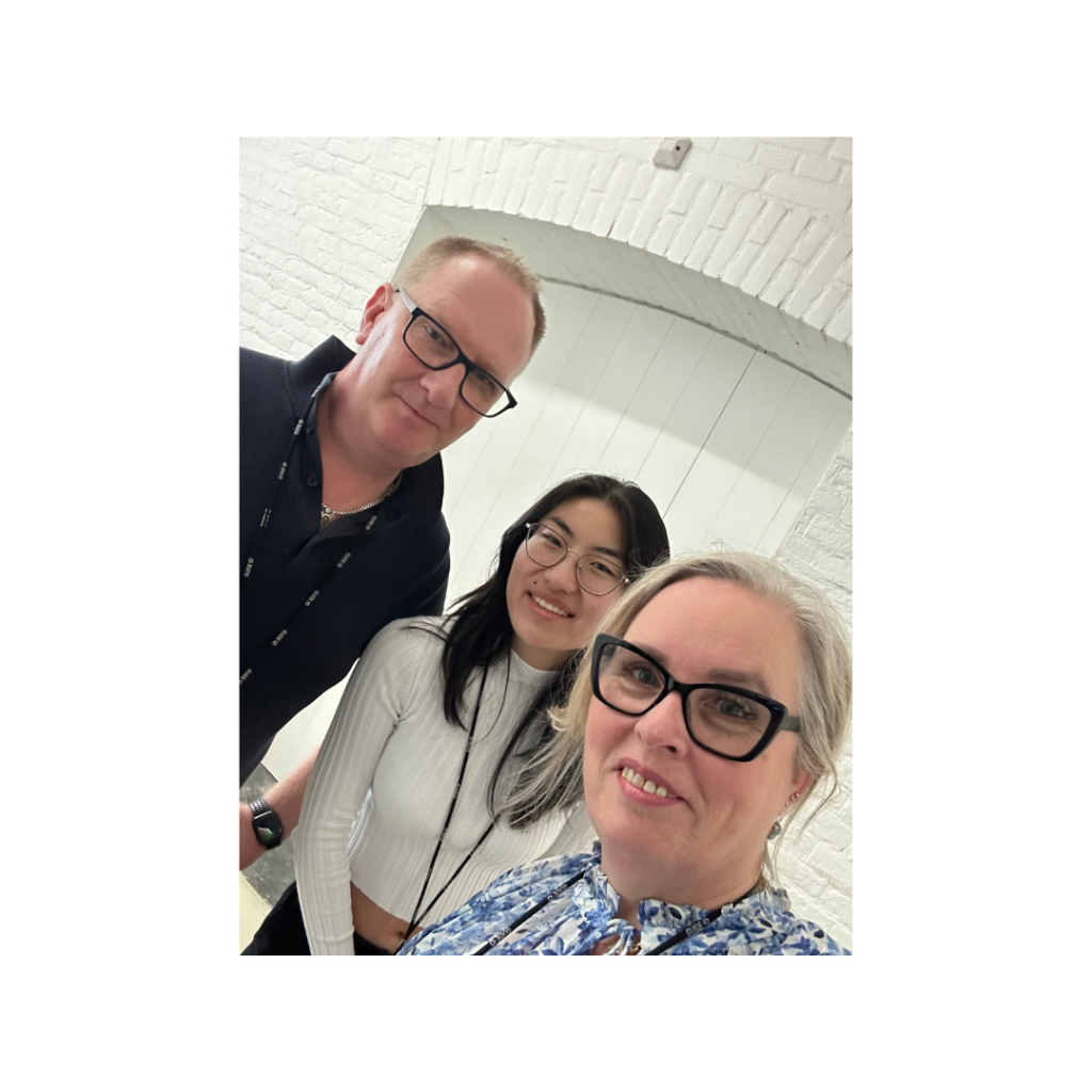 Fam van Leeuwen - Copyright